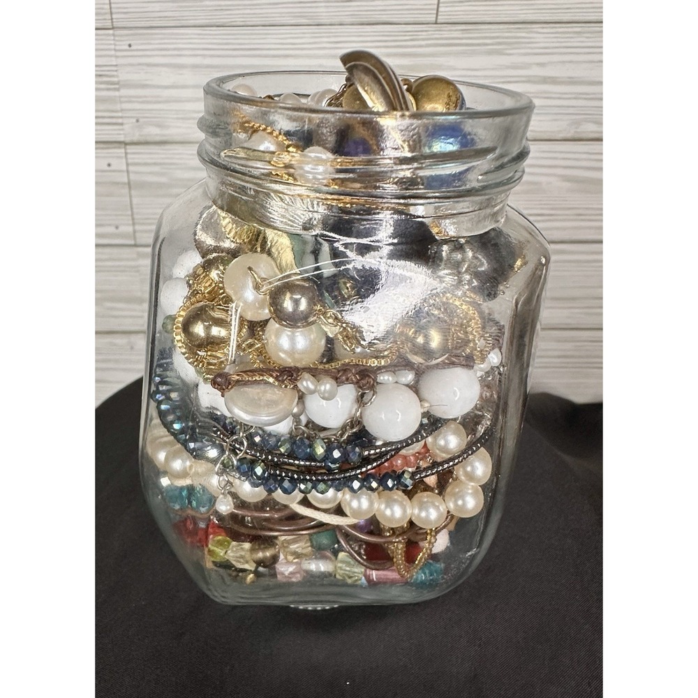 Mystery Mixed Jewelry Jar: Vintage-Modern Costume All Wearable Jewelry #11 Lot - Picture 3 of 10